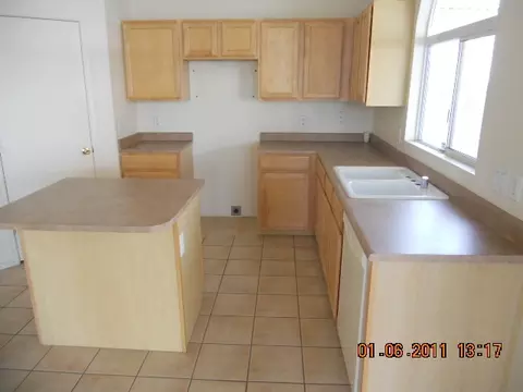 1226 E Grove St, Phoenix, AZ 85040 photo 3