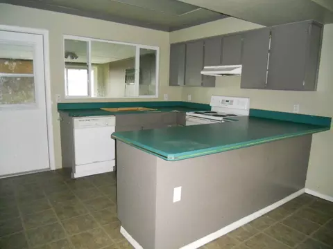 709 W Emerald Ave, Mesa, AZ 85210 photo 2