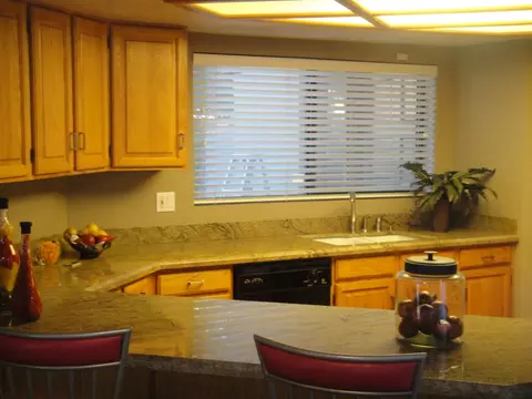 4070 E Round Hill Dr, Phoenix, AZ 85028 photo 9