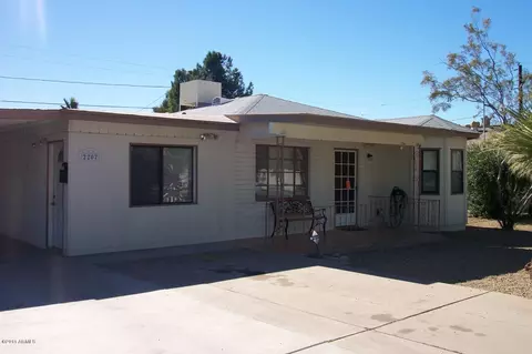 2207 E Campbell Ave, Phoenix, AZ 85016 photo 1