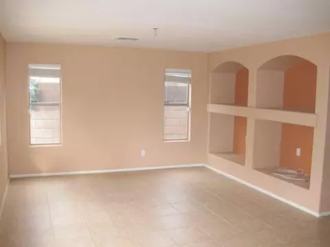 3613 E Potter Dr, Phoenix, AZ 85050 photo 3