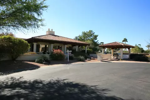 5409 E Camelhill Rd, Phoenix, AZ 85018 photo 1