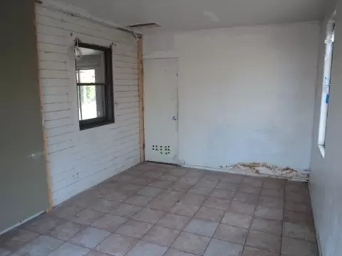 1353 E Broadway Rd, Mesa, AZ 85204 photo 4