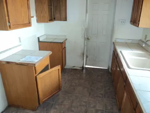 1353 E Broadway Rd, Mesa, AZ 85204 photo 2