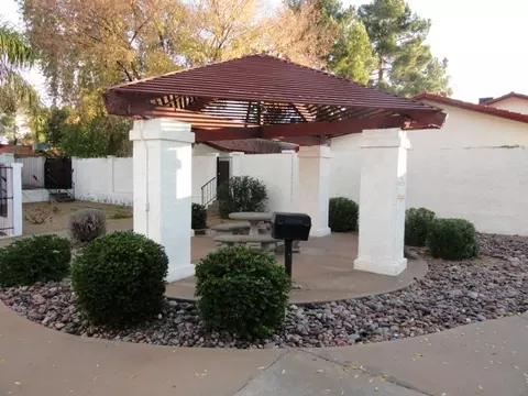 2845 E Beck Ln #2, Phoenix, AZ 85032 photo 7