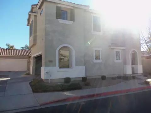 993 S Colonial Ct, Gilbert, AZ 85296 photo 3