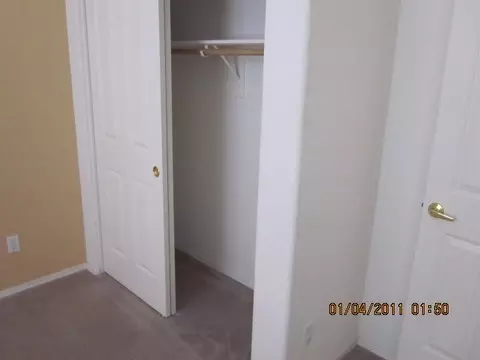 512 E Lydia Ln, Phoenix, AZ 85042 photo 9