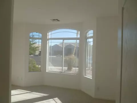 126 E Constitution Ct, Gilbert, AZ 85296 photo 2
