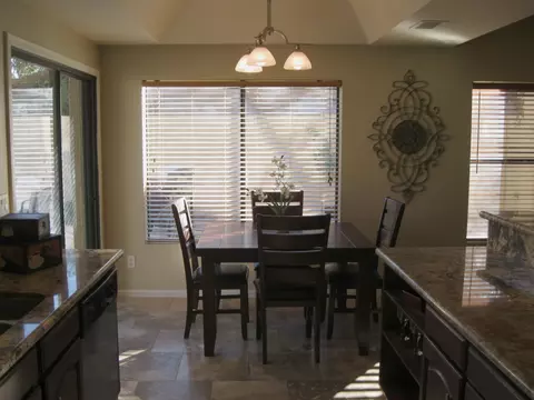 734 E Comstock St, Gilbert, AZ 85296 photo 7