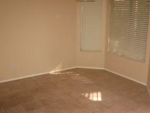 367 W Constitution Dr, Gilbert, AZ 85233 photo 3