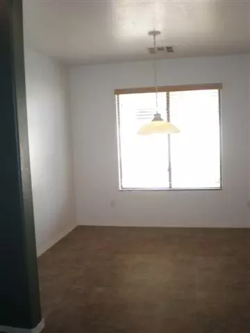 7111 S 23rd Ln, Phoenix, AZ 85041 photo 4