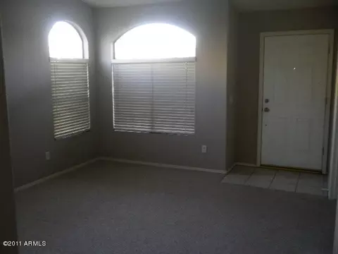 4708 E Goldfinch Gate Ln, Phoenix, AZ 85044 photo 2