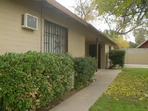 7561 N 27th Ave, Phoenix, AZ 85051 photo 2