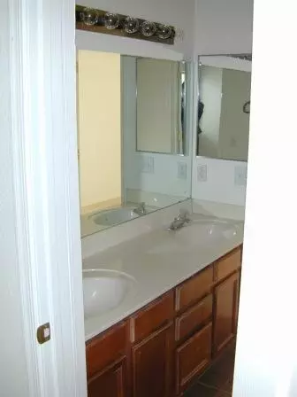 4833 E Downing Cir, Mesa, AZ 85205 photo 11
