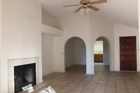 517 E Piute Ave, Phoenix, AZ 85024 photo 3