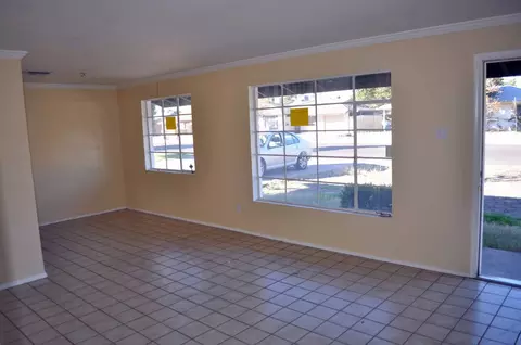3047 Earll Dr, Phoenix, AZ 85016 photo 2