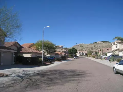 1025 E Silverwood Dr, Phoenix, AZ 85048 photo 2