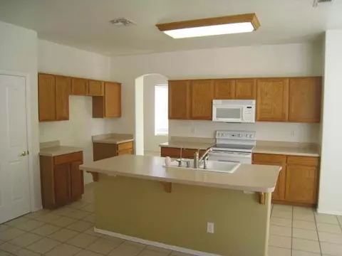 1025 E Silverwood Dr, Phoenix, AZ 85048 photo 9