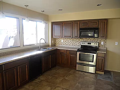 1640 E Dunbar Dr, Tempe, AZ 85282 photo 2