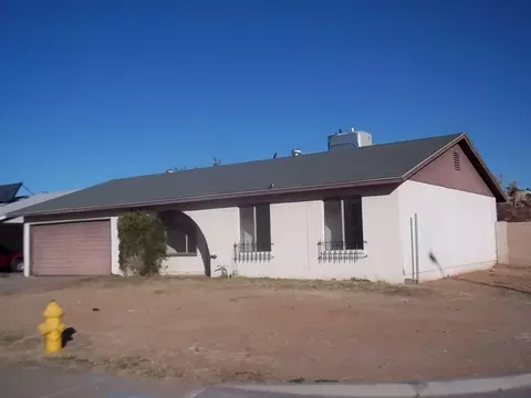 4156 E Nancy Ln, Phoenix, AZ 85042 photo 2