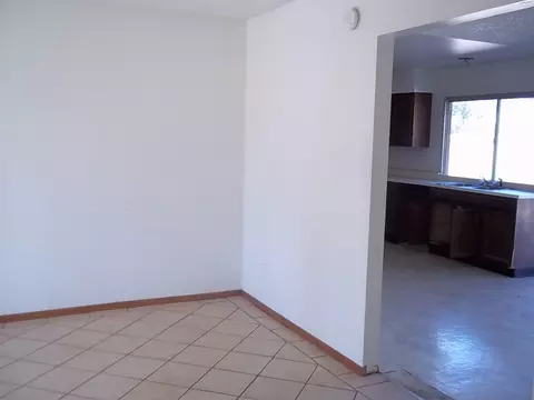 4156 E Nancy Ln, Phoenix, AZ 85042 photo 6