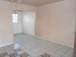 1827 E Cheery Lynn Rd, Phoenix, AZ 85016 photo 4