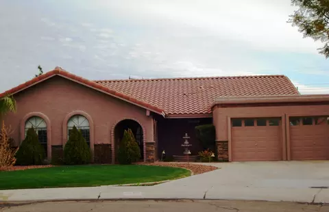 3938 E Coconino St, Phoenix, AZ 85044 photo 1