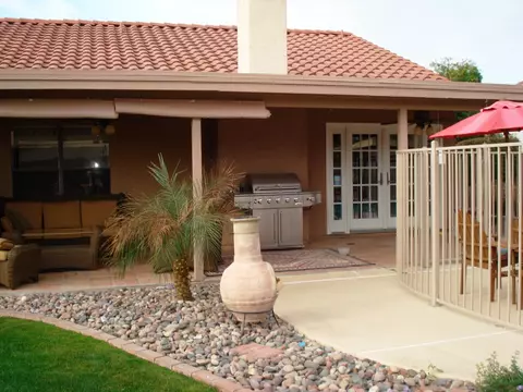 3938 E Coconino St, Phoenix, AZ 85044 photo 7