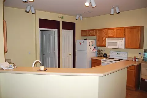 10307 E Knowles Ave, Mesa, AZ 85209 photo 4