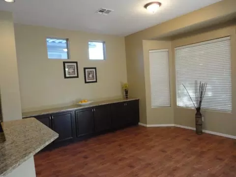 4357 E Briles Rd, Phoenix, AZ 85050 photo 6