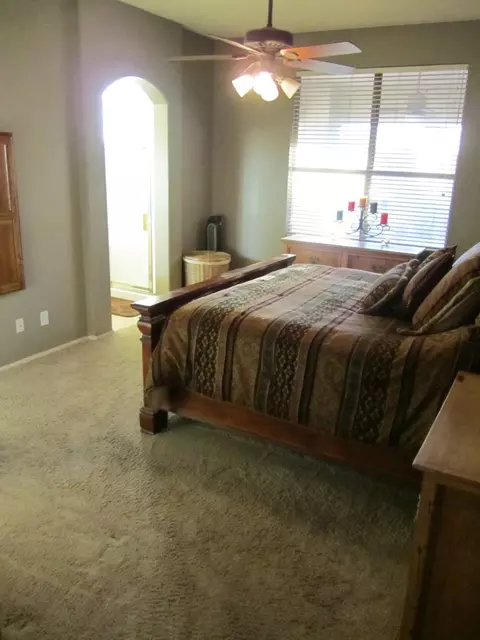 1064 N Cole Dr, Gilbert, AZ 85234 photo 16