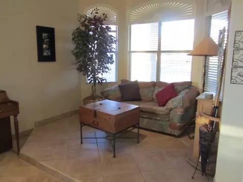 1064 N Cole Dr, Gilbert, AZ 85234 photo 4