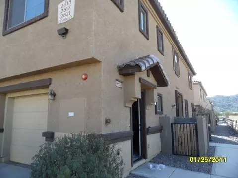 2813 E Dunbar Dr, Phoenix, AZ 85042 photo 1
