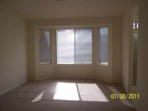 2811 E Blackhawk Dr, Phoenix, AZ 85050 photo 11