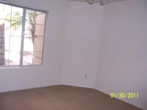 2811 E Blackhawk Dr, Phoenix, AZ 85050 photo 5