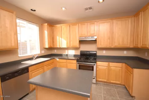 1199 E Marcella Ln, Gilbert, AZ 85295 photo 2