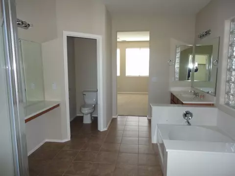 3355 E Hawk Pl, Chandler, AZ 85286 photo 8