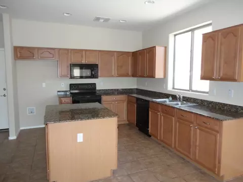 3355 E Hawk Pl, Chandler, AZ 85286 photo 4