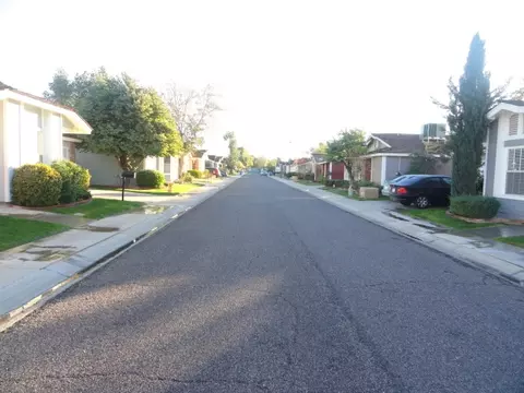 402 E Hartford Ave, Phoenix, AZ 85022 photo 3