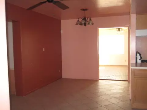 4208 W Echo Ln, Phoenix, AZ 85051 photo 5