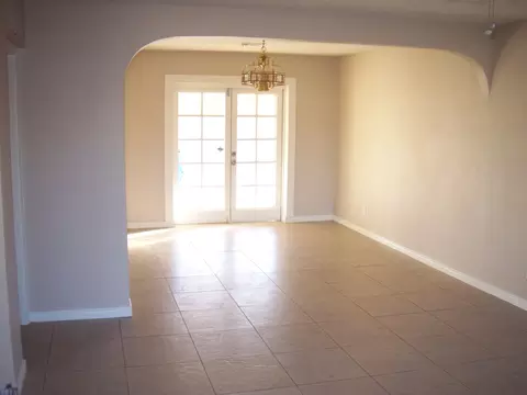 2027 E Oak St, Phoenix, AZ 85006 photo 5