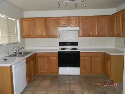 2138 E Robin Ln, Phoenix, AZ 85024 photo 4