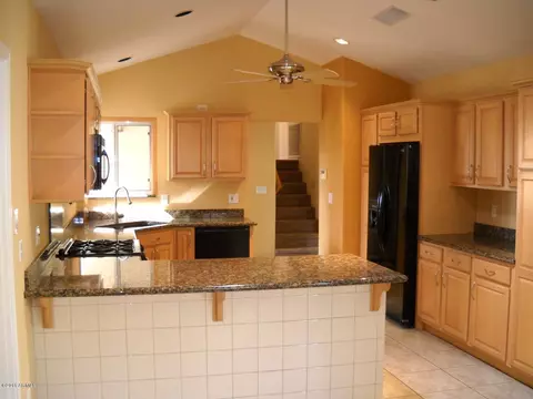 2240 E Myrtle Ave, Phoenix, AZ 85020 photo 2