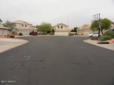 1329 E Silverwood Dr, Phoenix, AZ 85048 photo 4