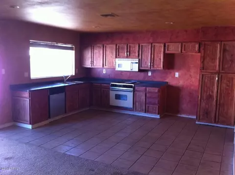 4602 E Carson Rd, Phoenix, AZ 85042 photo 5
