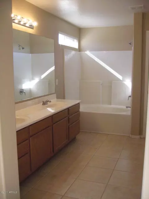 753 E Irma Ln, Phoenix, AZ 85024 photo 8