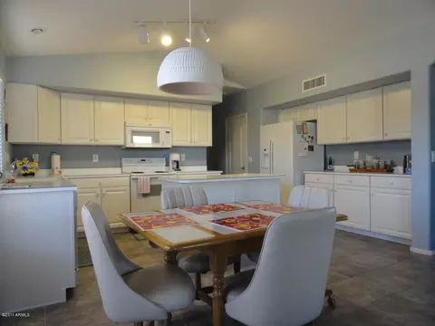 1172 E Constitution Dr, Gilbert, AZ 85296 photo 8