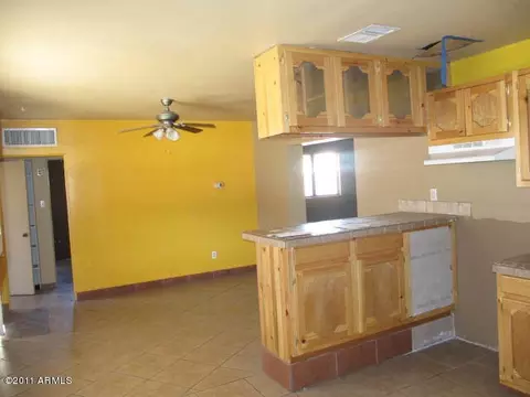 34 E Valencia Dr, Phoenix, AZ 85042 photo 9