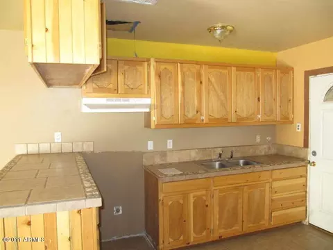 34 E Valencia Dr, Phoenix, AZ 85042 photo 10