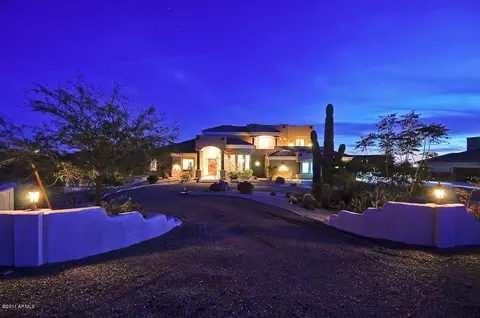 8853 E Palm Ln, Mesa, AZ 85207 photo 3